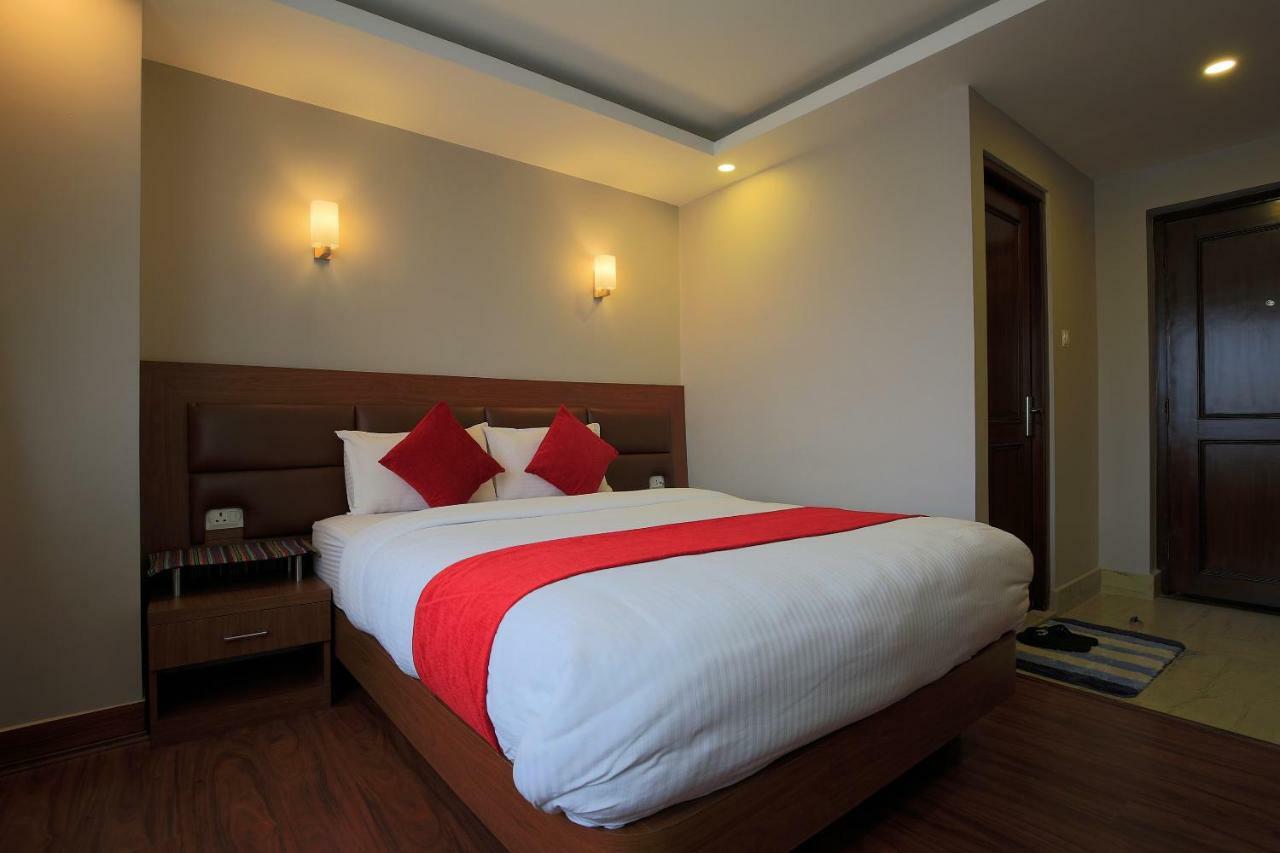 Oyo 453 Hotel Gurkha Heritage Katmandu Zewnętrze zdjęcie