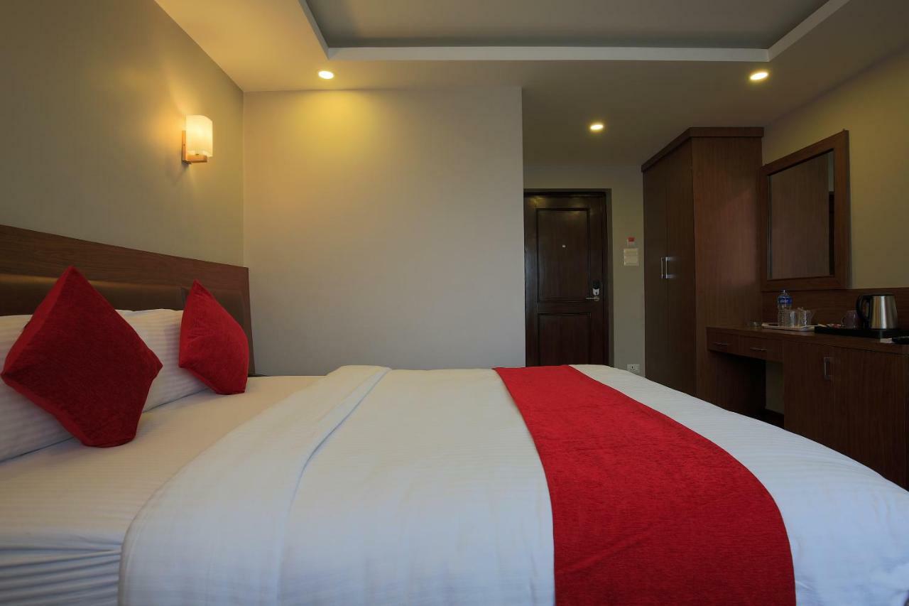 Oyo 453 Hotel Gurkha Heritage Katmandu Zewnętrze zdjęcie